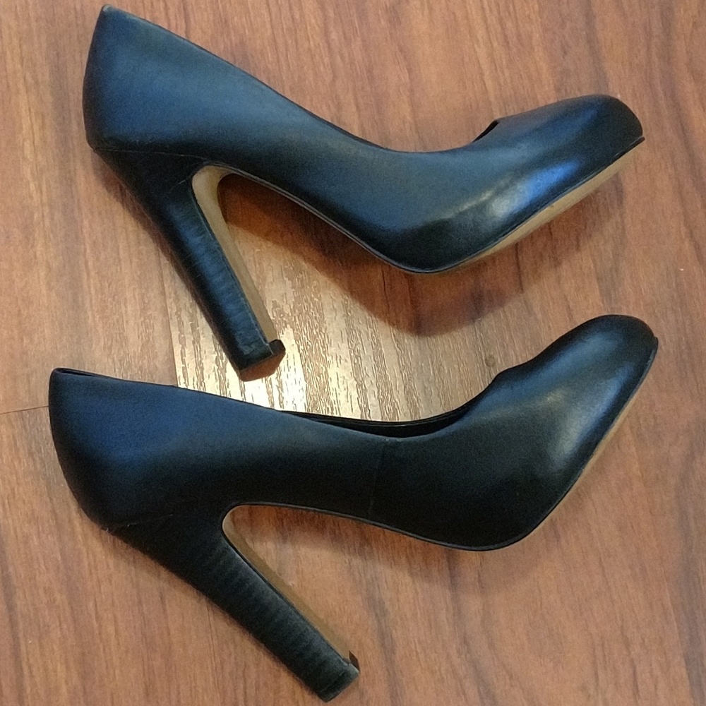 Aldo Leather Heels Black Size 8